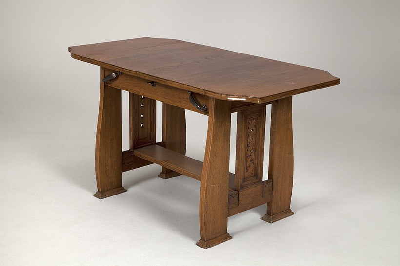 Jacksons Furniture Tables