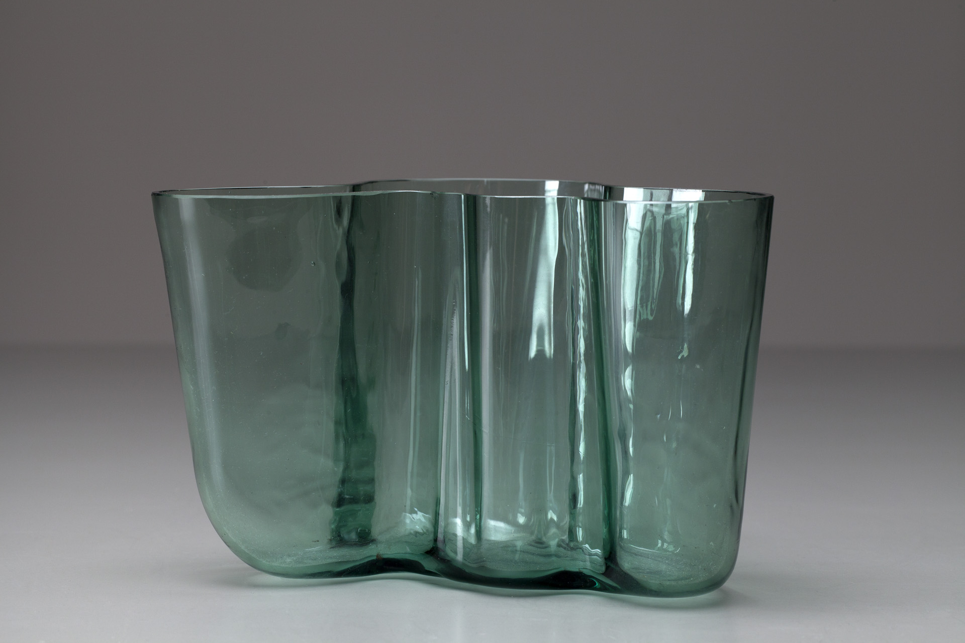 Jacksons - "Savoy" Vase - Alvar Aalto
