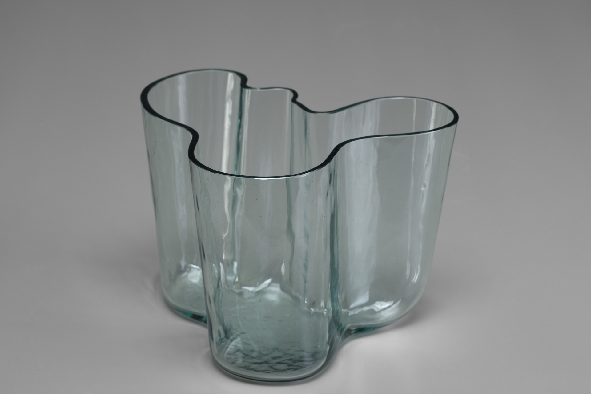 Jacksons - Savoy Vase - Alvar Aalto