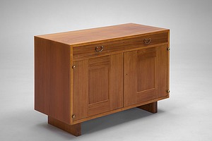 Jacksons - Furniture