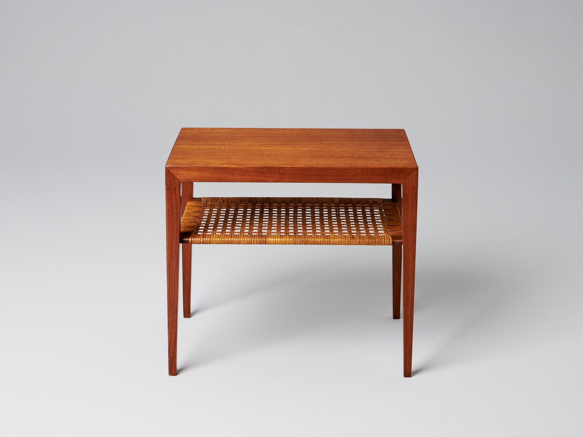 Severin Hansen jr – Side Table - Jackson Design