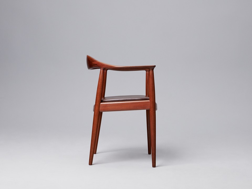Hans J. Wegner – Armchair 'The Chair' - Jackson Design