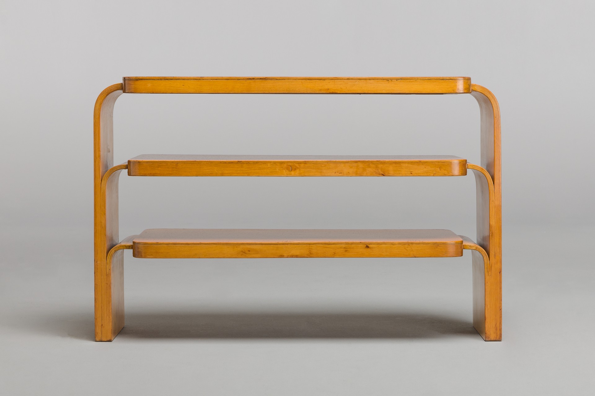 Alvar Aalto – Freestanding Shelf, Model no. A 111 - Jackson