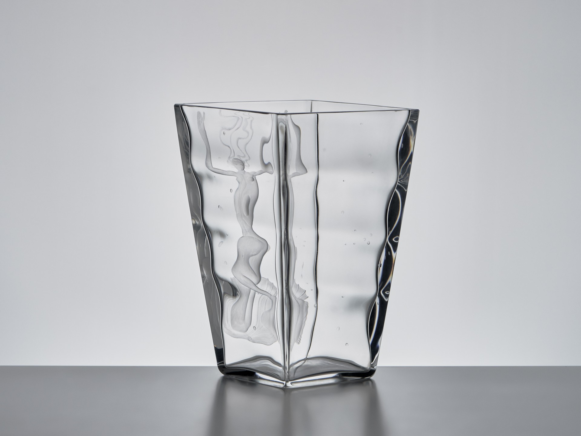 Vicke Lindstrand – 'Venus' Vase - Jackson Design