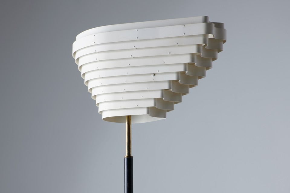 Alvar Aalto – 'Angel Wing' Floor Lamp - Jackson Design