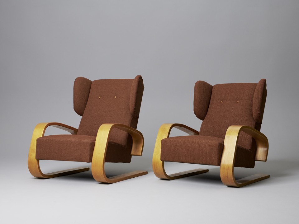 Alvar Aalto – Highback 'Tank' chair - Jackson Design