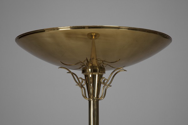 upright lamp