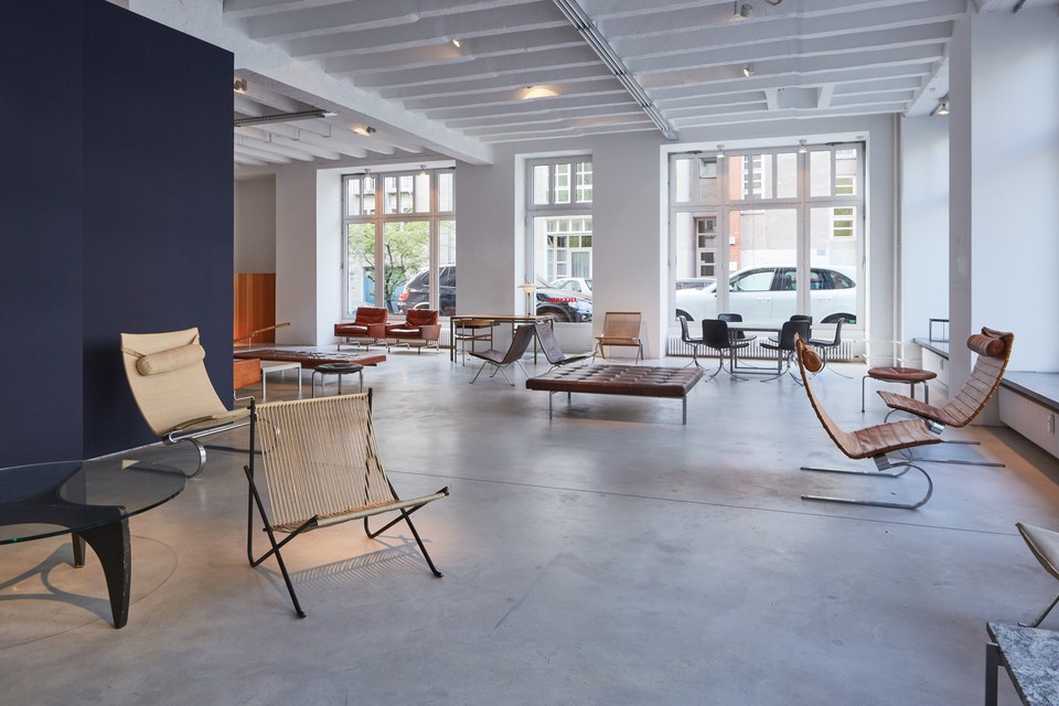 Poul Kjærholm 2016 - Jackson Design