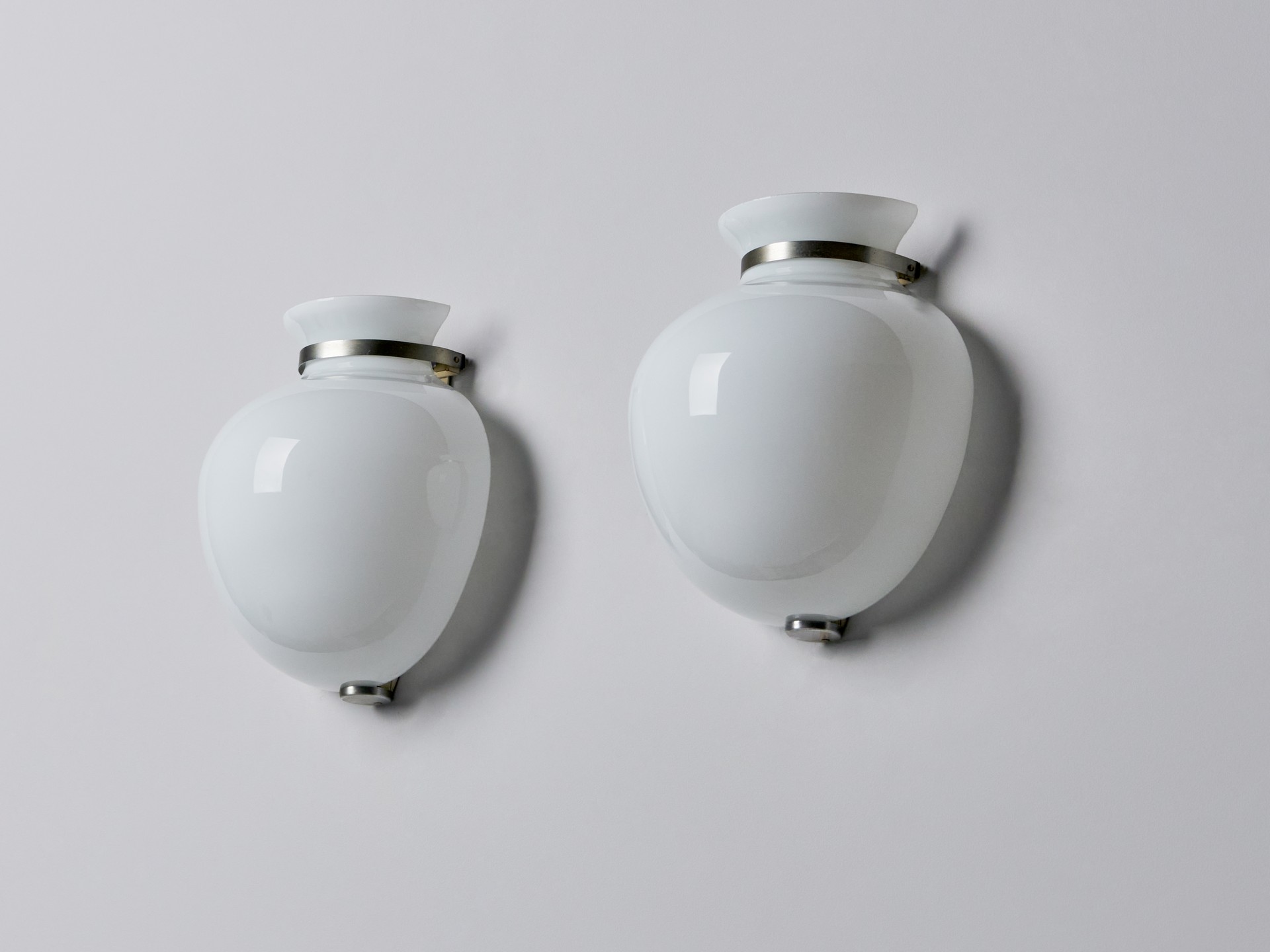 Vilhelm Lauritzen – Pair of 'Half Vase' Wall Lamps - Jackson Design