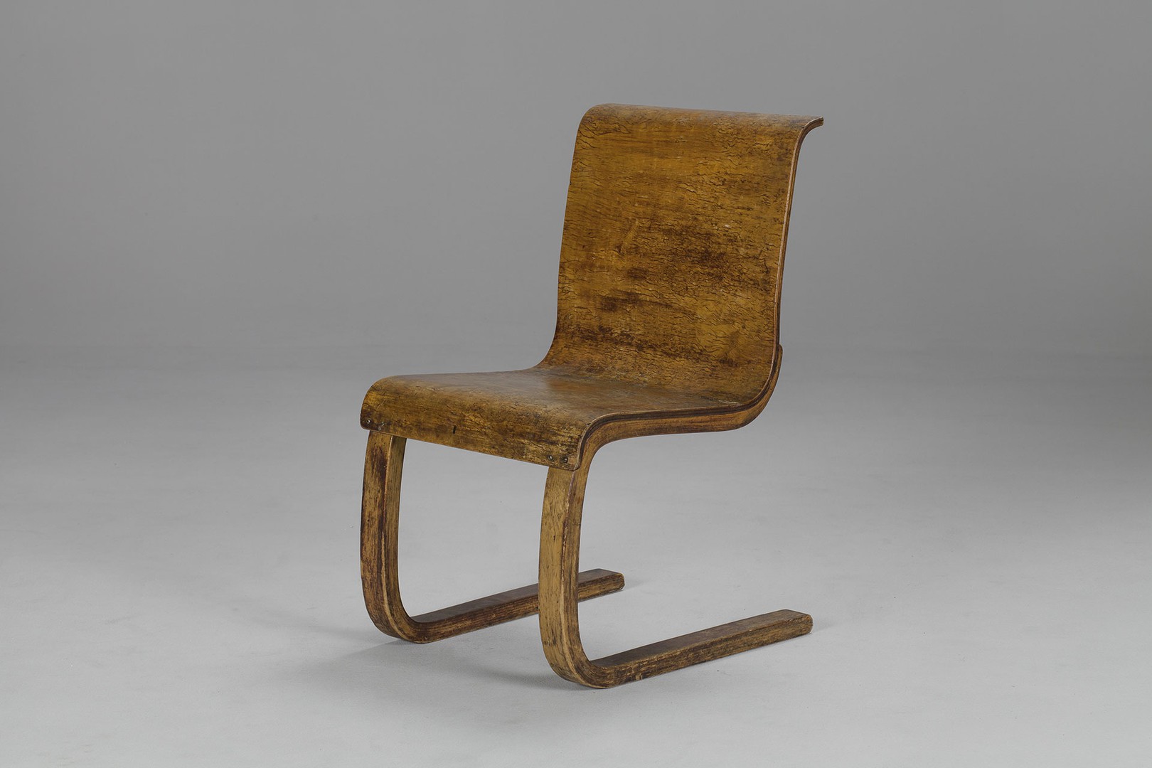 Cantilevered Chair No. 21