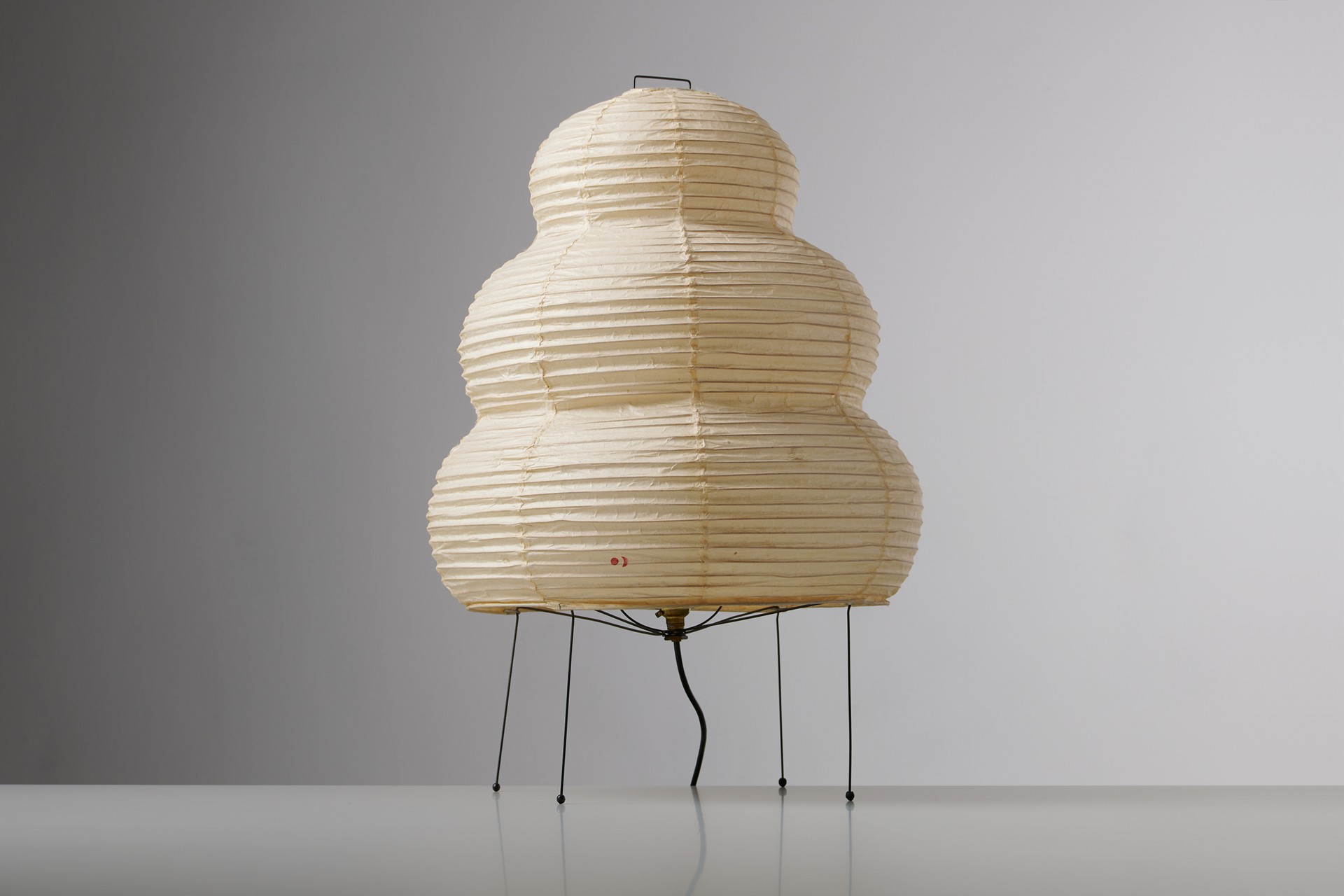 Isamu Noguchi ランプ Akari UF1-O – The Noguchi Museum