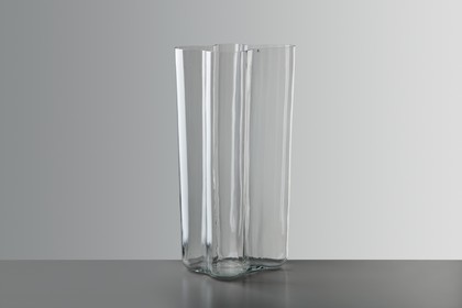 Alvar Aalto – Tall 'Savoy' vase, Model no. 9753 - Jackson Design