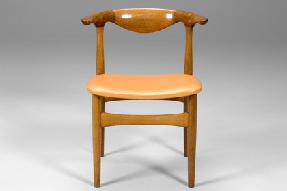 'Cowhorn' Chair