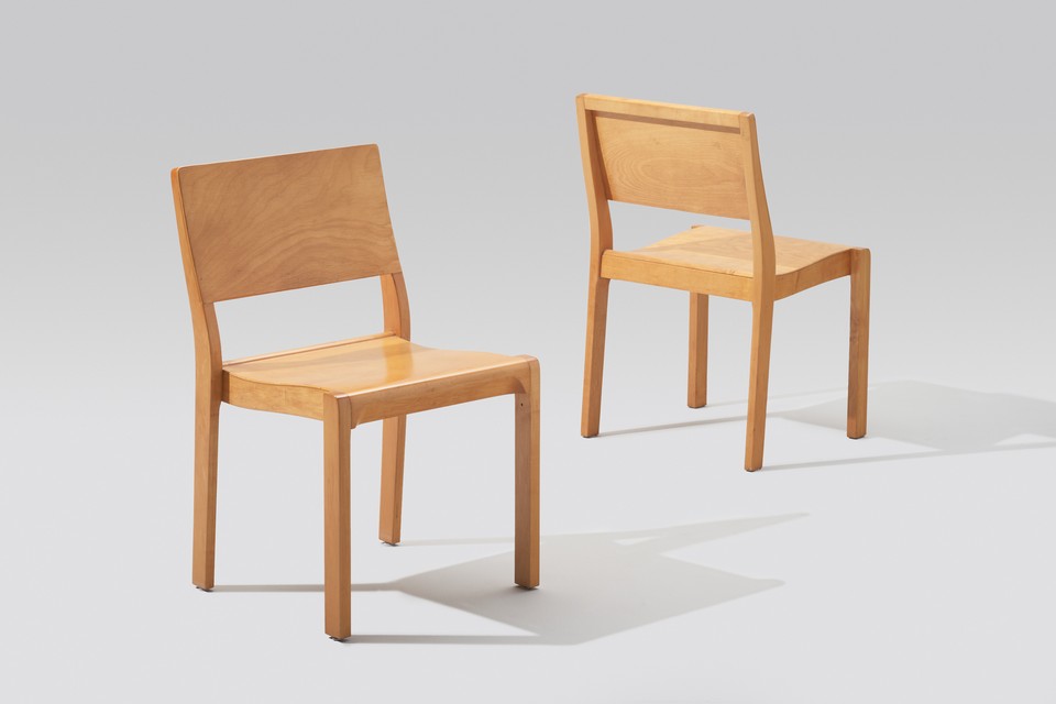 Alvar Aalto, Otto Korhonen – Set of Eight Stackable Dining Chairs