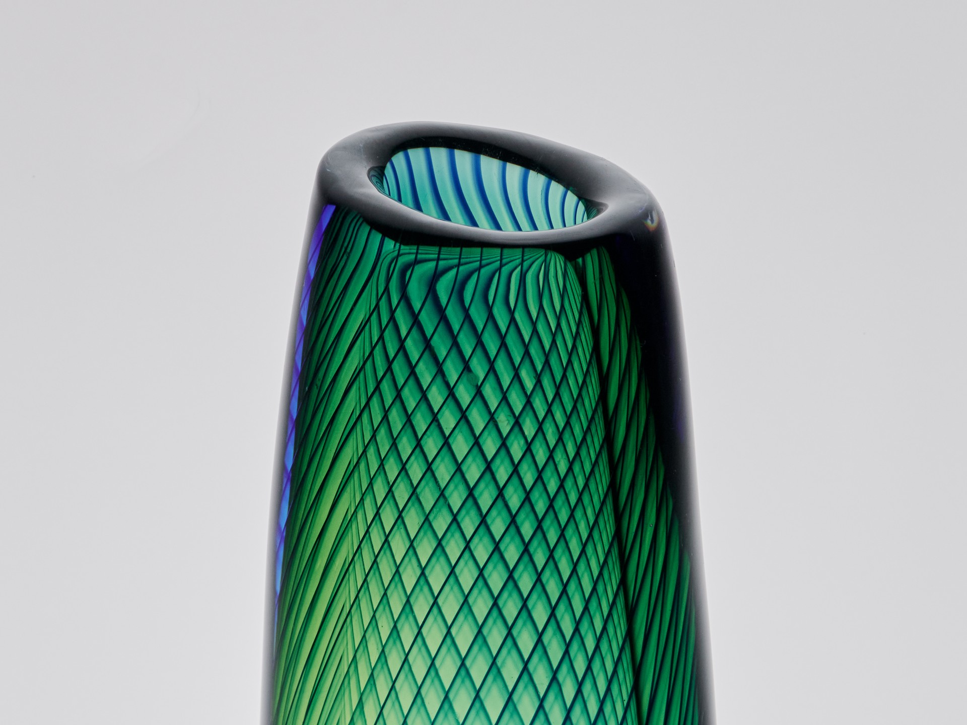 Vicke Lindstrand – Vase - Jackson Design