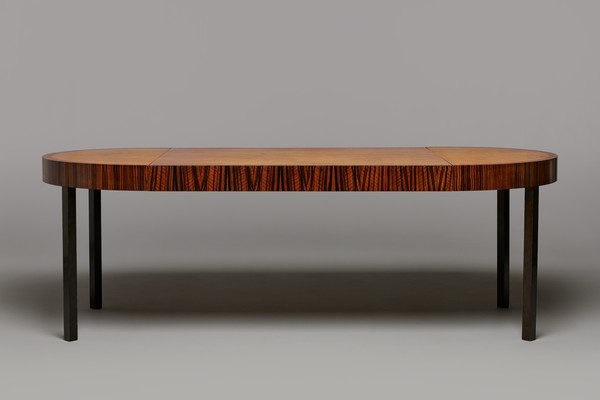 'Record' Extending Dining Table