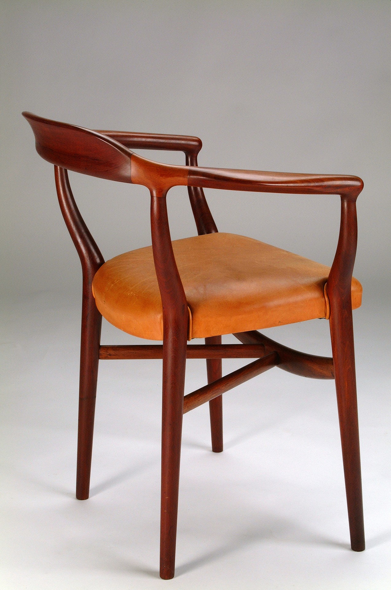 Finn Juhl – NV-44 Chair - Jackson Design