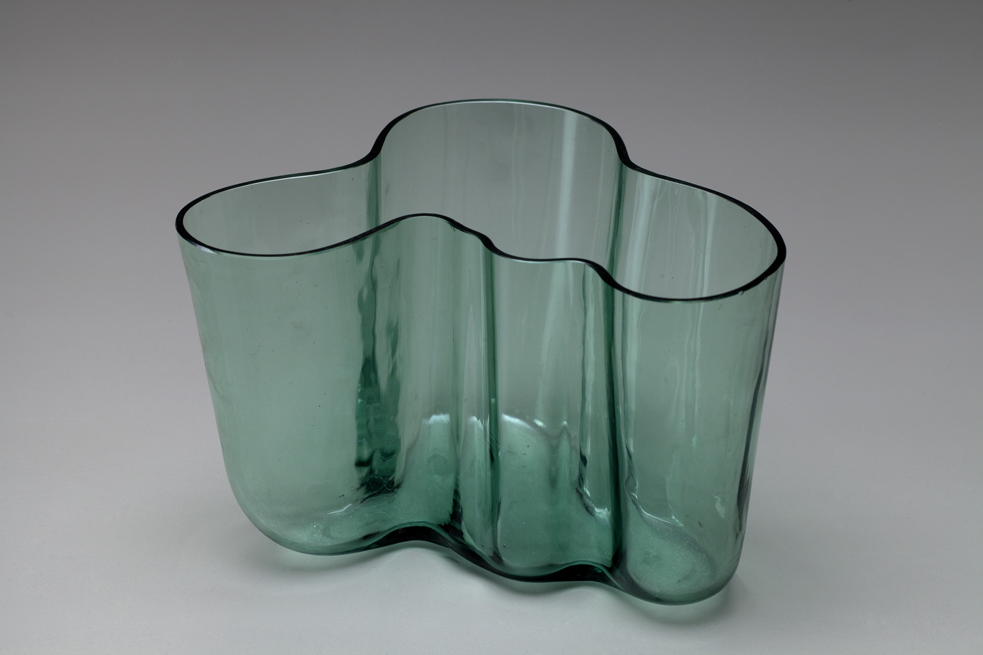 Jacksons Savoy Vase Alvar Aalto