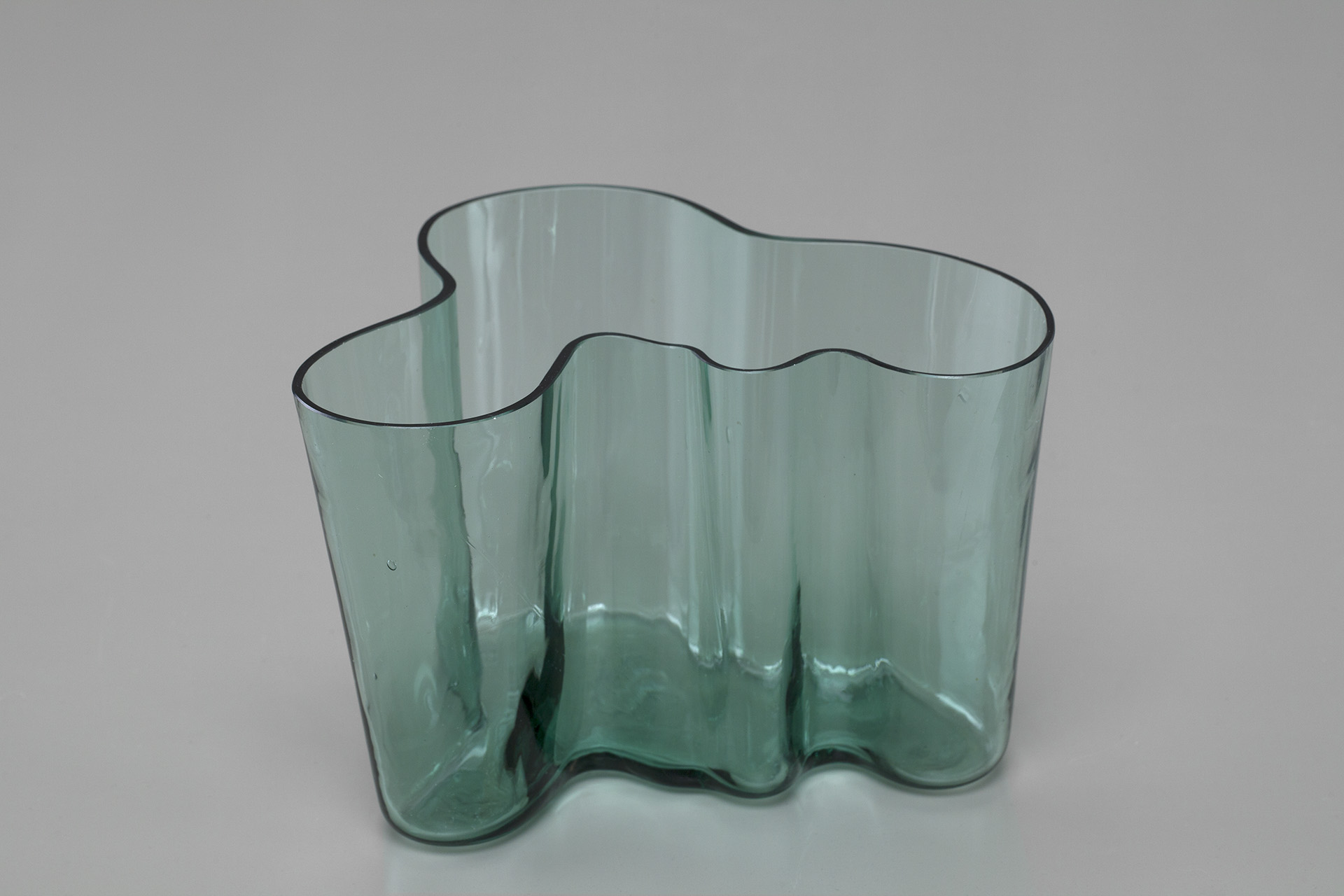 Jacksons Early Savoy Vase Alvar Aalto