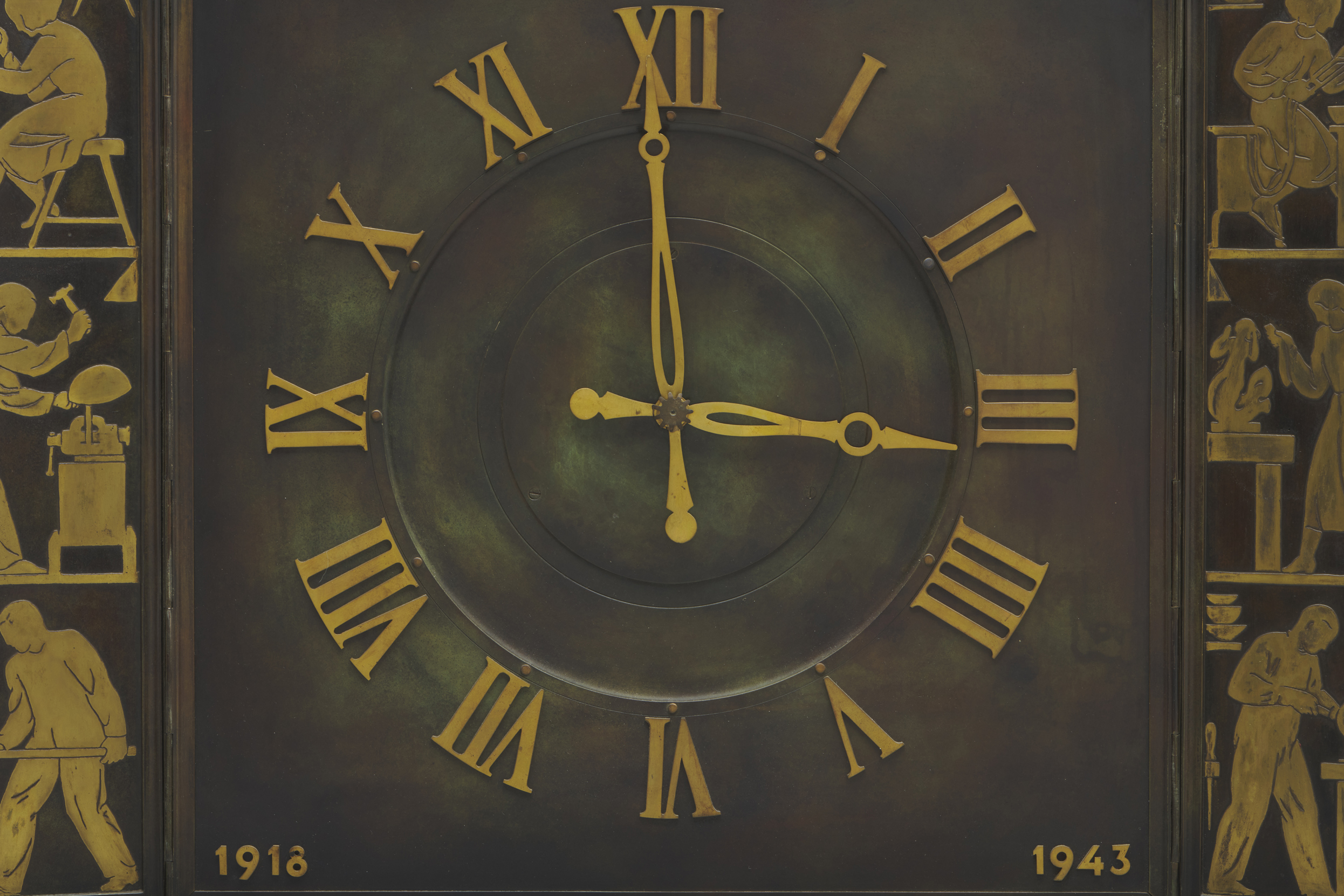 Jacksons Unique Table/Wall Clock