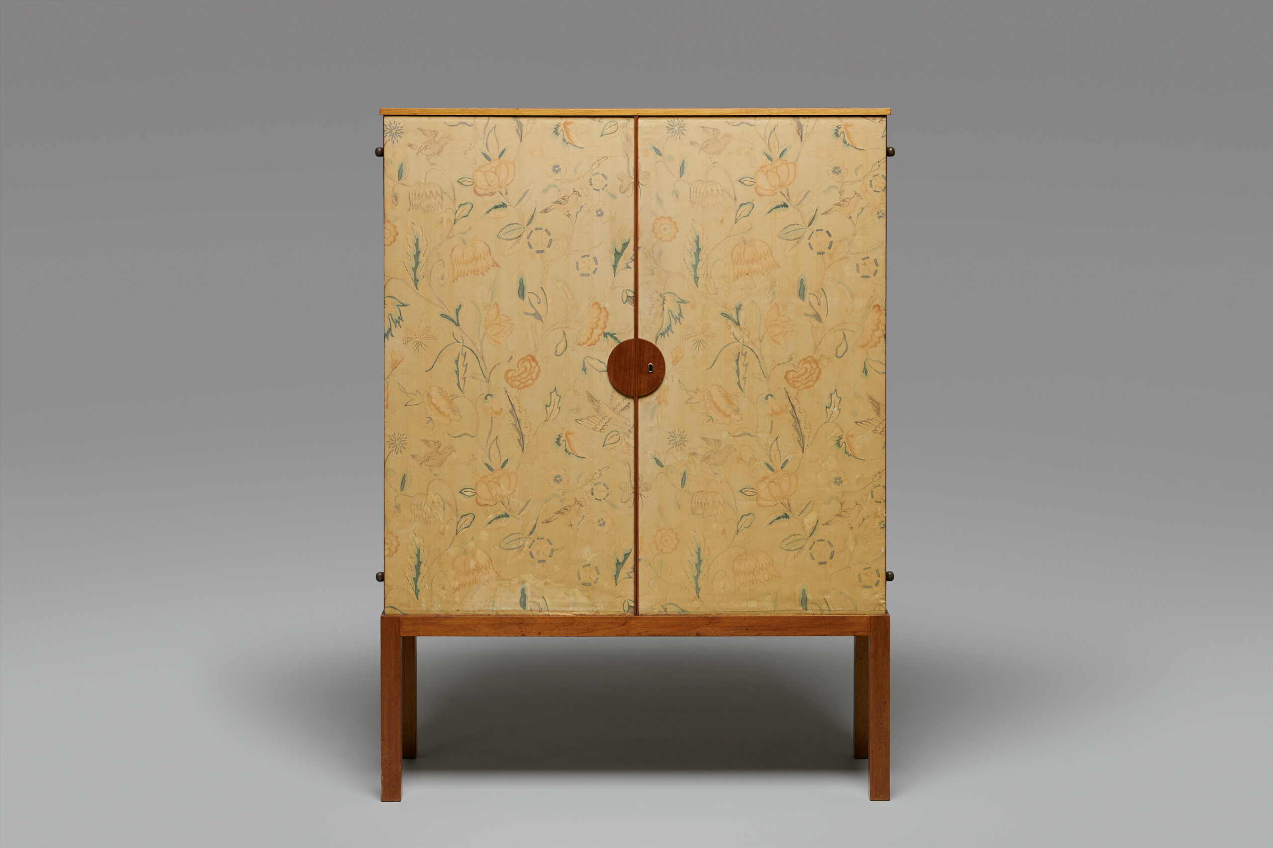 Josef Frank – Unique Cabinet, Model no. 522 - Jackson Design Josef Frank – Unique Cabinet, Model no. 522 - Jackson Design