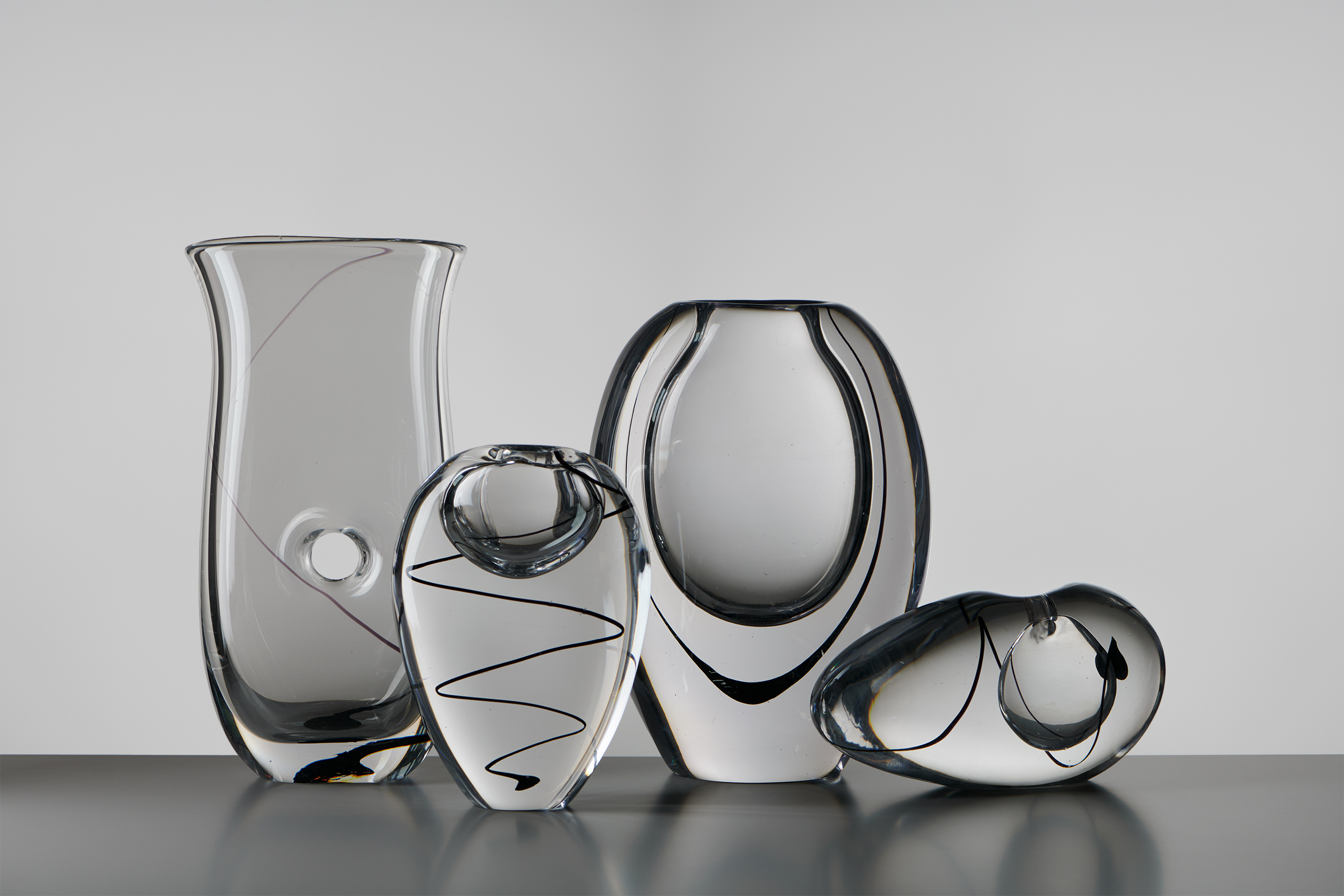 Vicke Lindstrand – Group of Vicke Lindstrand Vases - Jackson