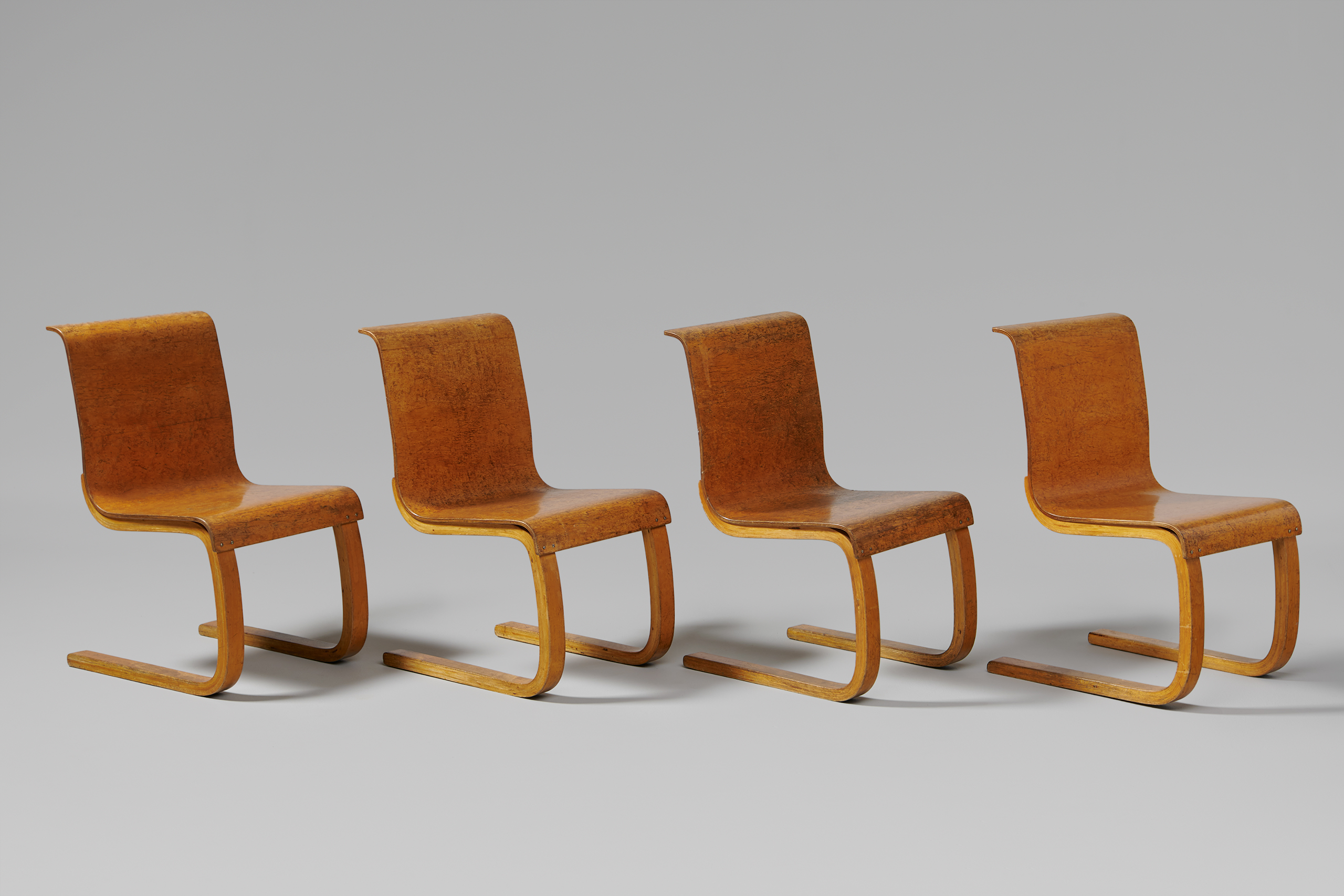 【メイ】 Alvar Aalto アアルトベース 2021 Alvar Aalto – Cantilevered Chairs No. 21 - Jackson Design