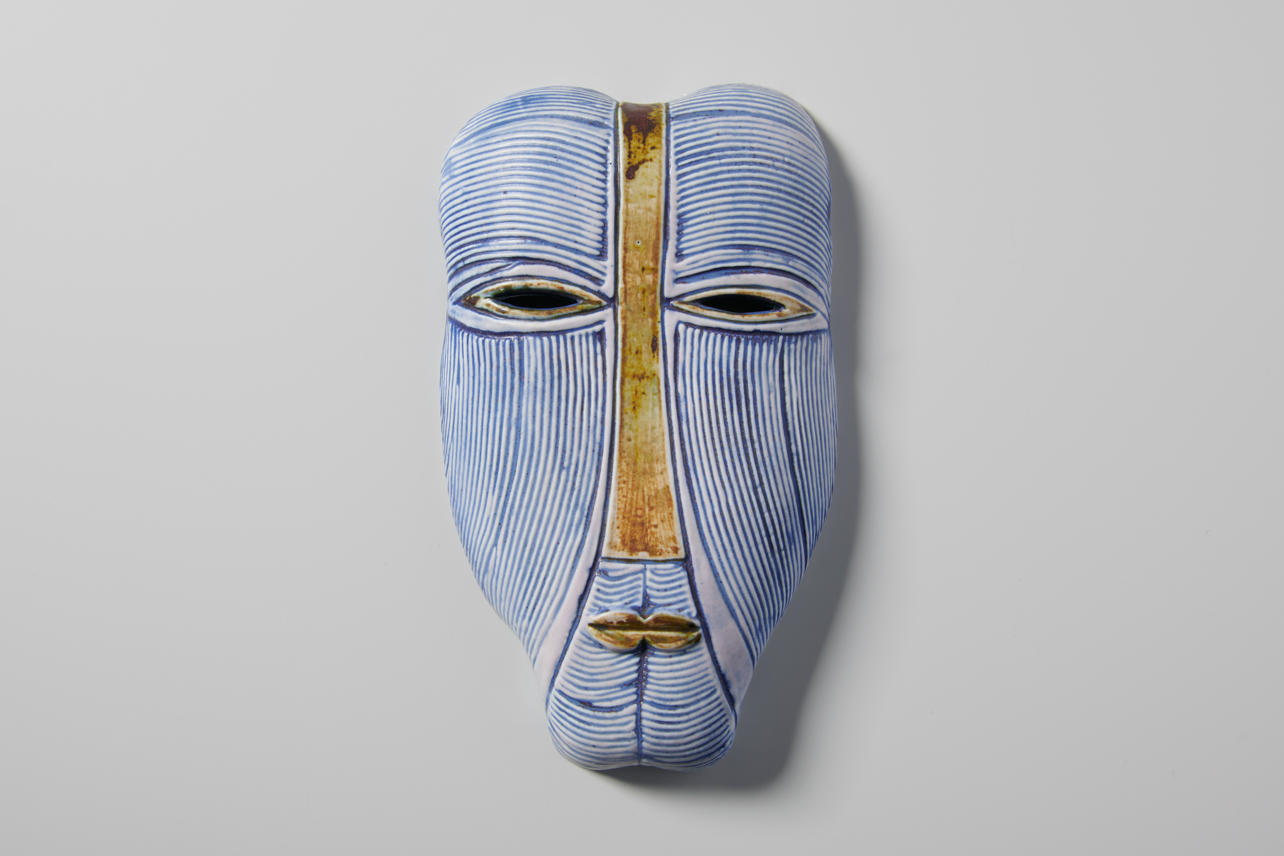 Lisa Larson – Wall Mask - Jackson Design