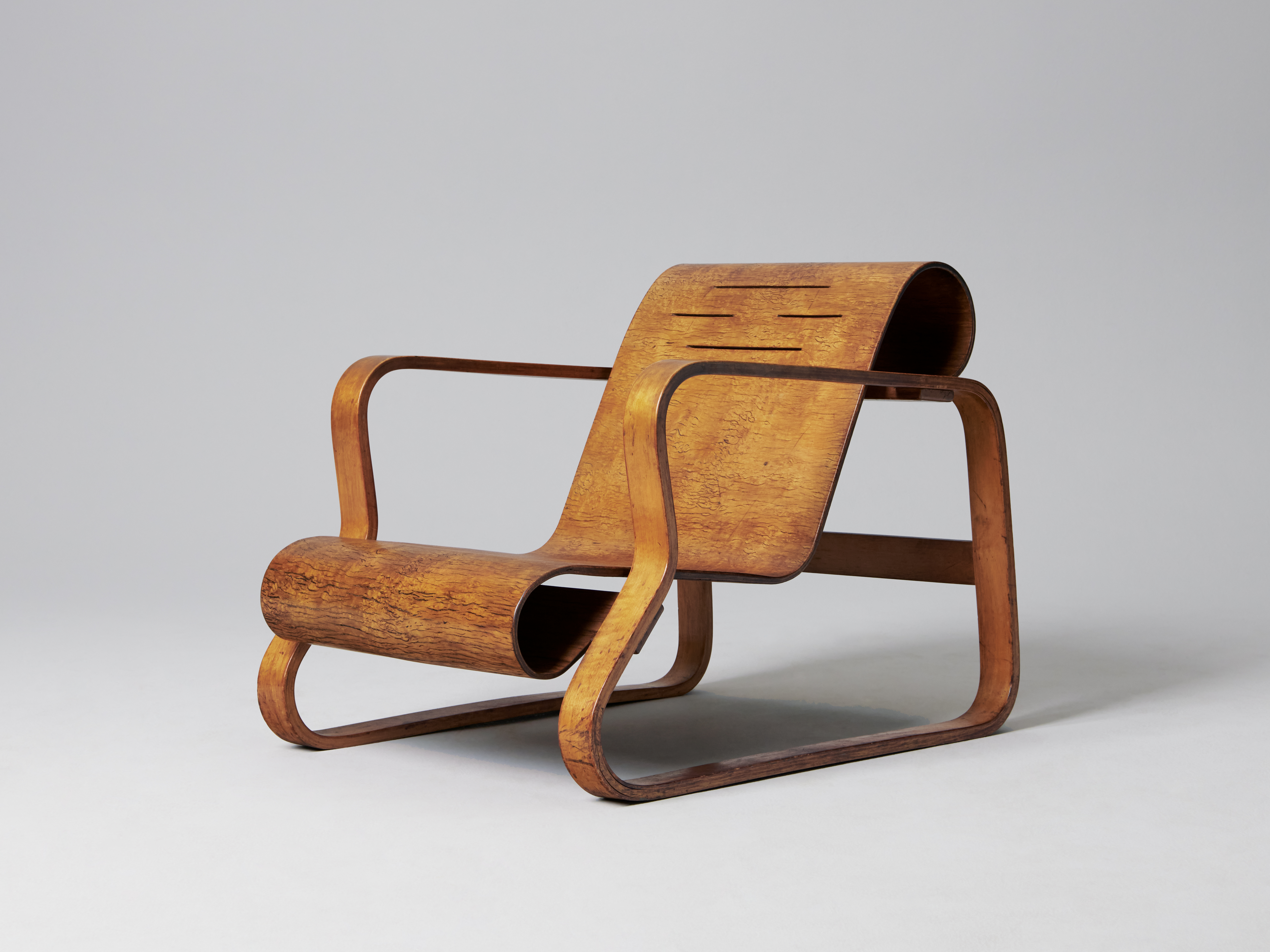 洋書 ALVAR AALTO During his career, Alvar Aalto gained visibility abroad, for