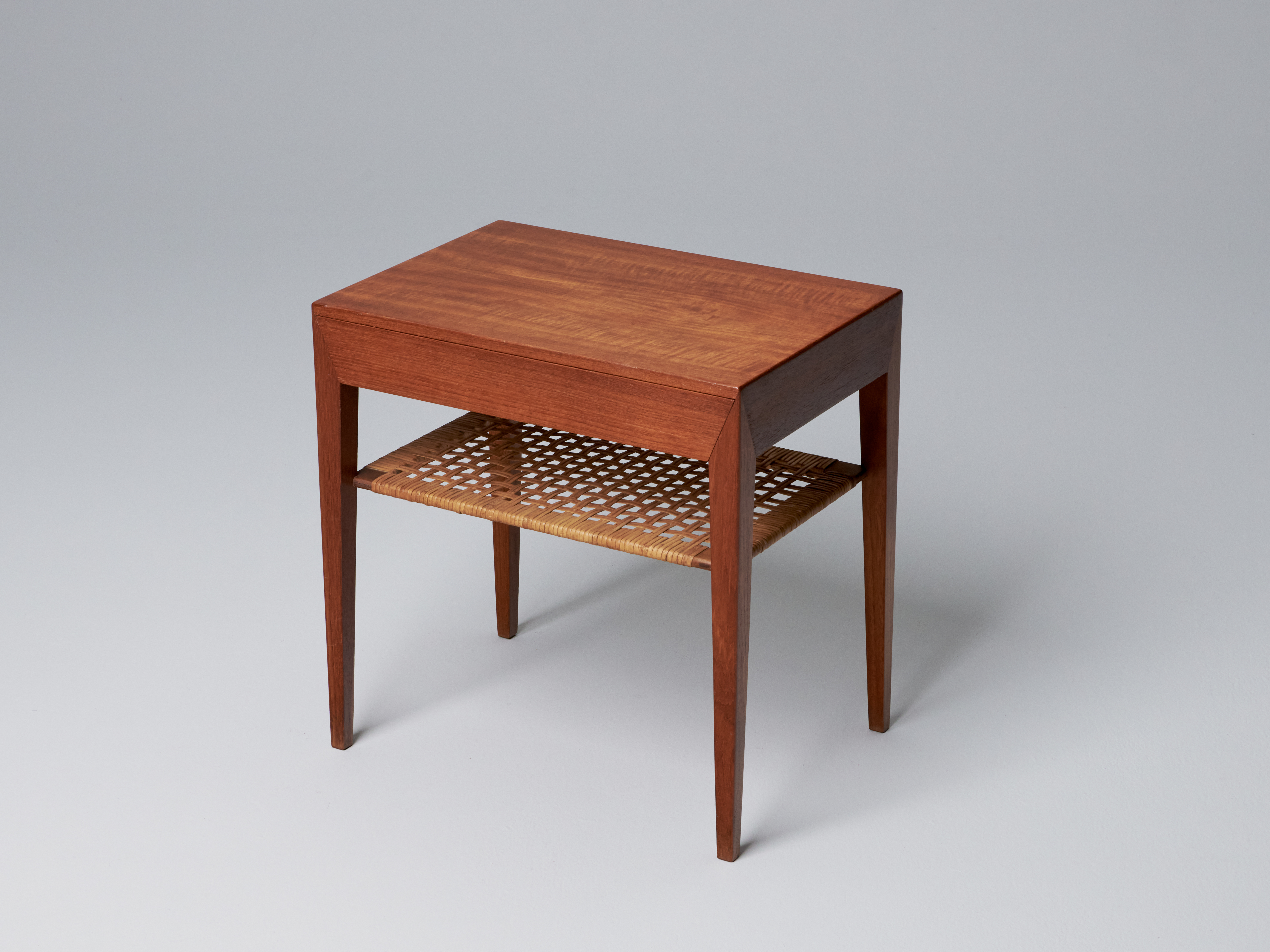 Severin Hansen jr – Side Table - Jackson Design